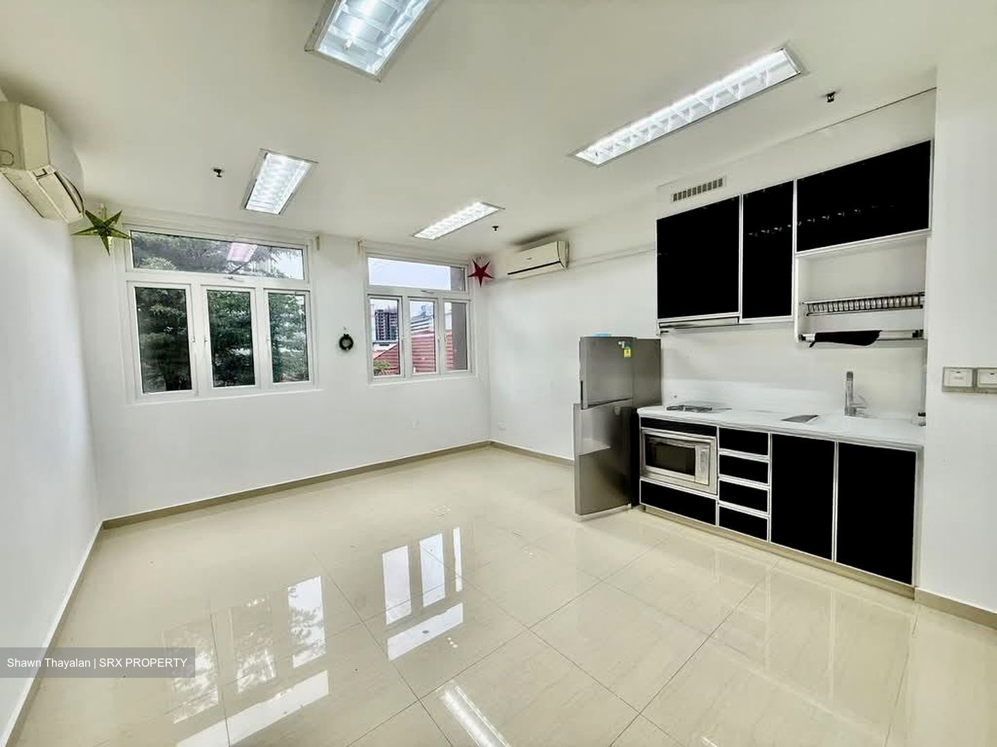 Soho Life (D15), Office #551384851